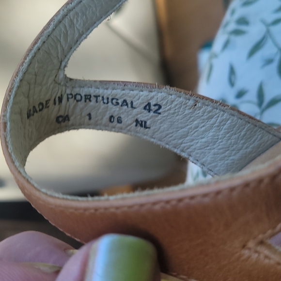 Dansko sandals size 42 - Picture 10 of 10